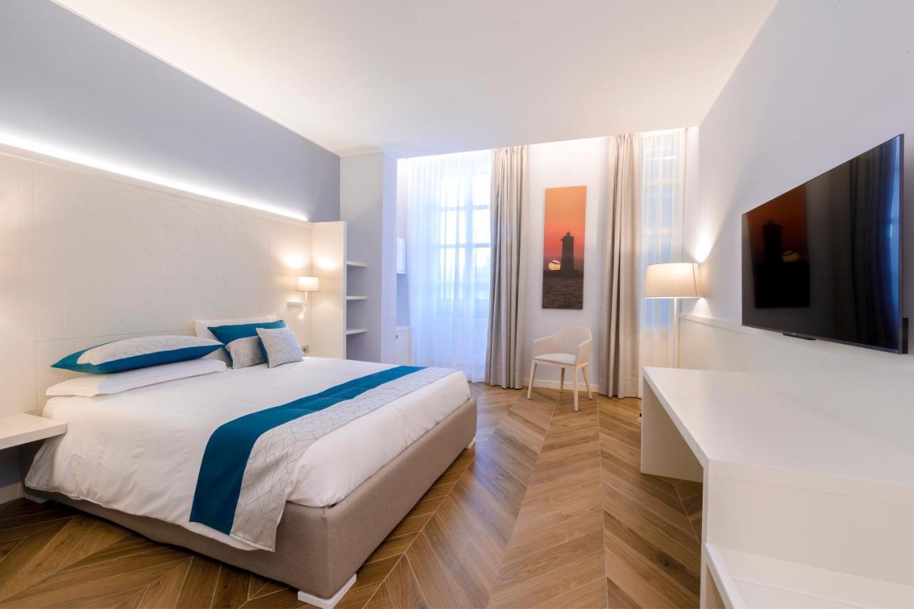 Hotel Baylle Кальяри Экстерьер фото