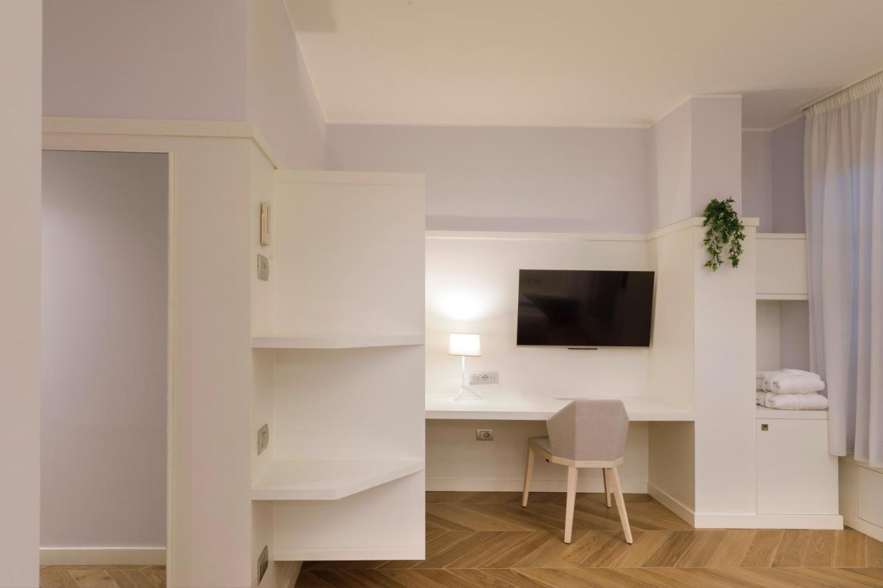 Hotel Baylle Кальяри Экстерьер фото
