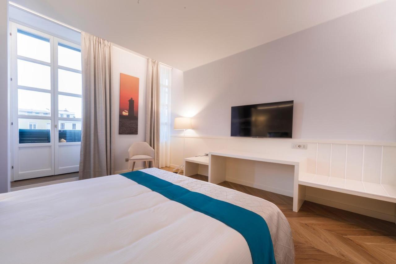 Hotel Baylle Кальяри Экстерьер фото