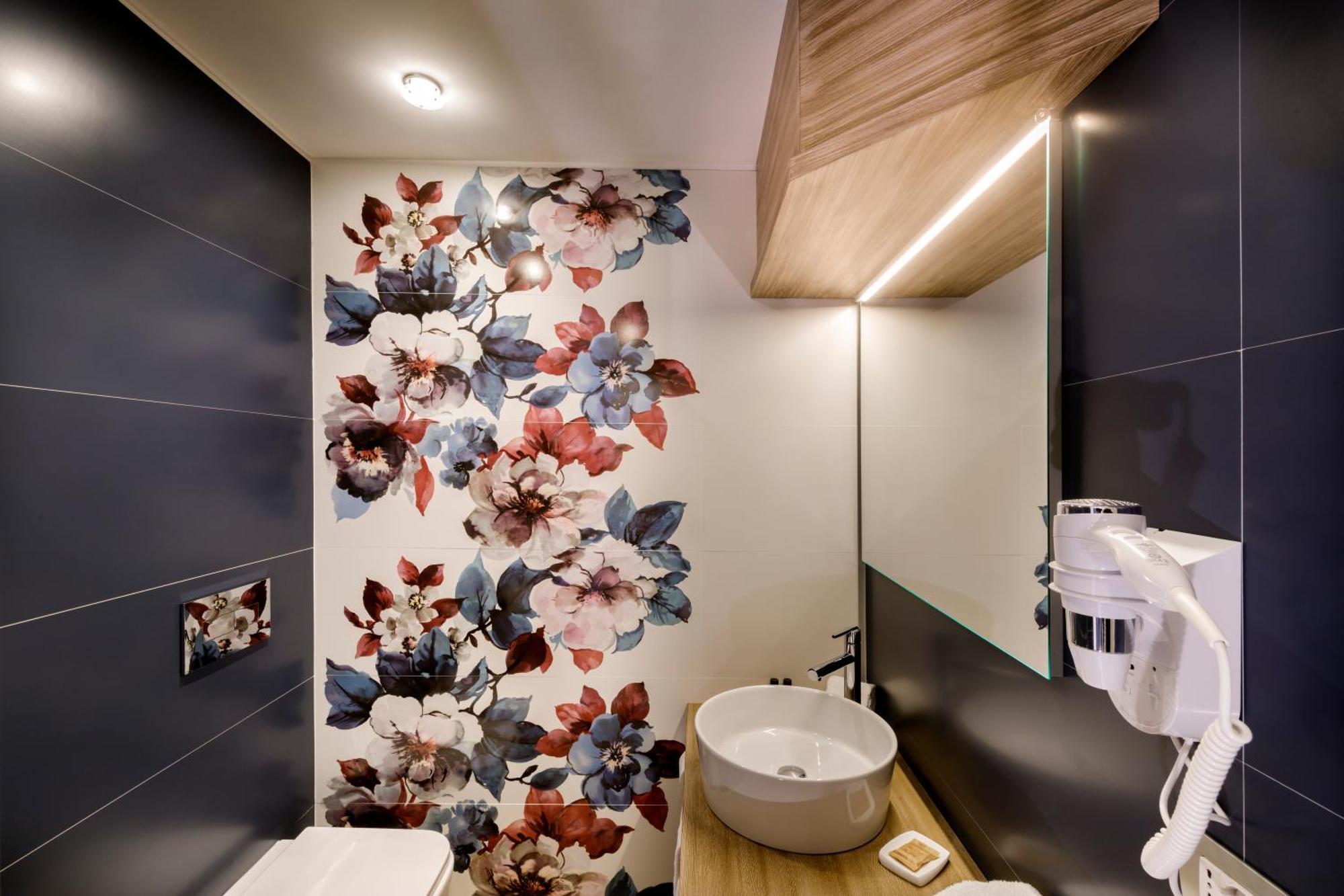 Hotel Baylle Кальяри Экстерьер фото